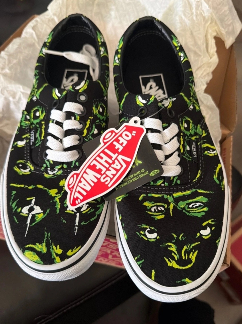 Glow In The Dark Vans Era Eyes Low Top Skate Shoes Women's 8 / Men's 6.5 NIB NWT
